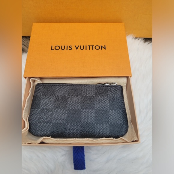 Graphite Key Cles/Pouch - Picture 8 of 12